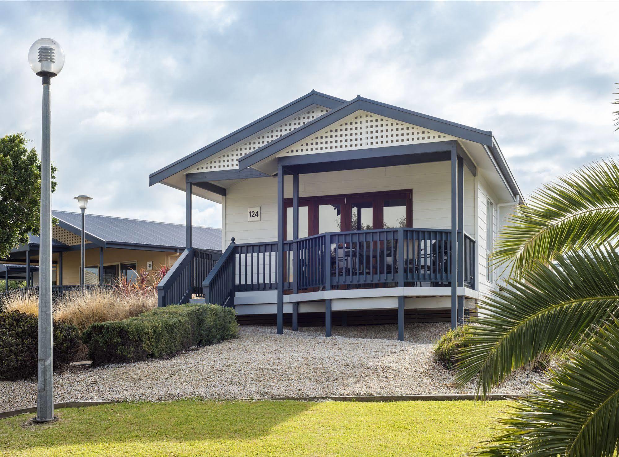 The Retreat West Beach Parks Hotel Adelaide Exterior photo